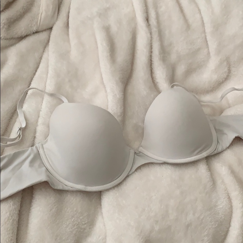 White Victoria’s Secret bra! 32 D